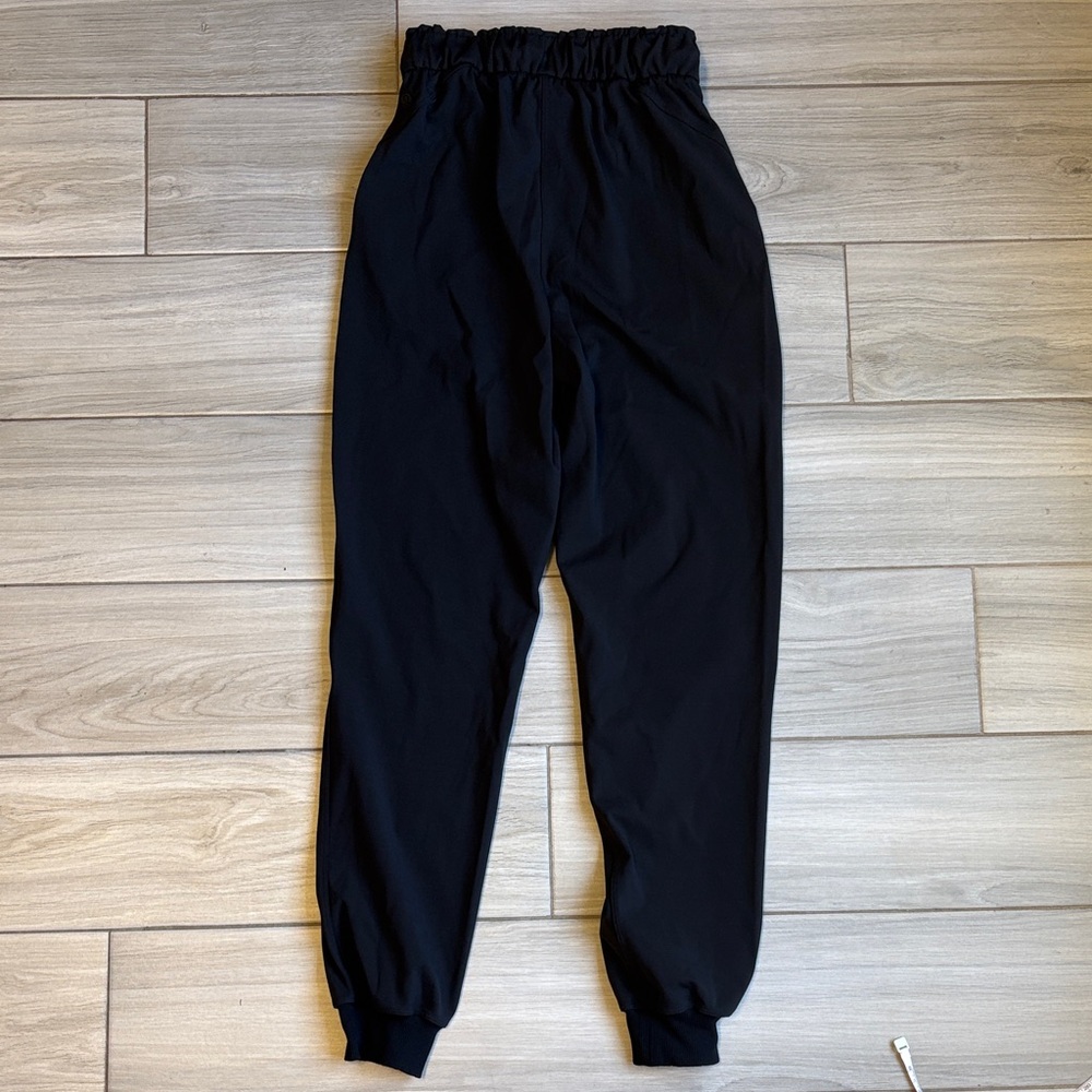 Lululemon Keep Moving Jogger
